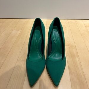 Elegant Green Women's Pumps - Size 39